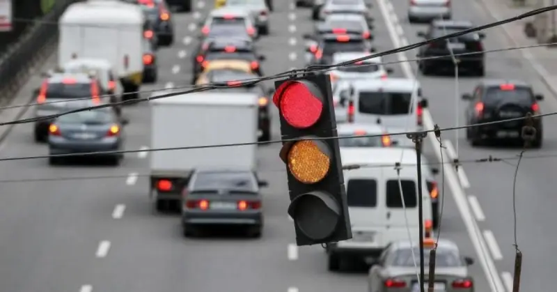 В Україні планують зменшити допустиму швидкість і збільшити штрафи: які зміни очікують водіїв