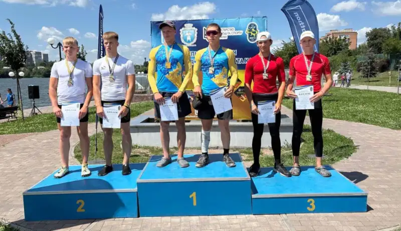 Юні веслувальники з Полтавщини здобули медалі на чемпіонаті України