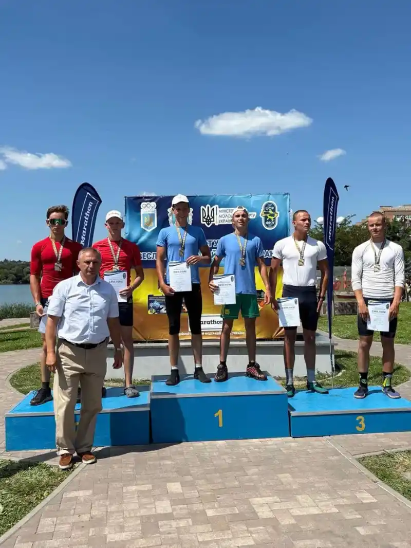 Юні веслувальники з Полтавщини здобули медалі на чемпіонаті України