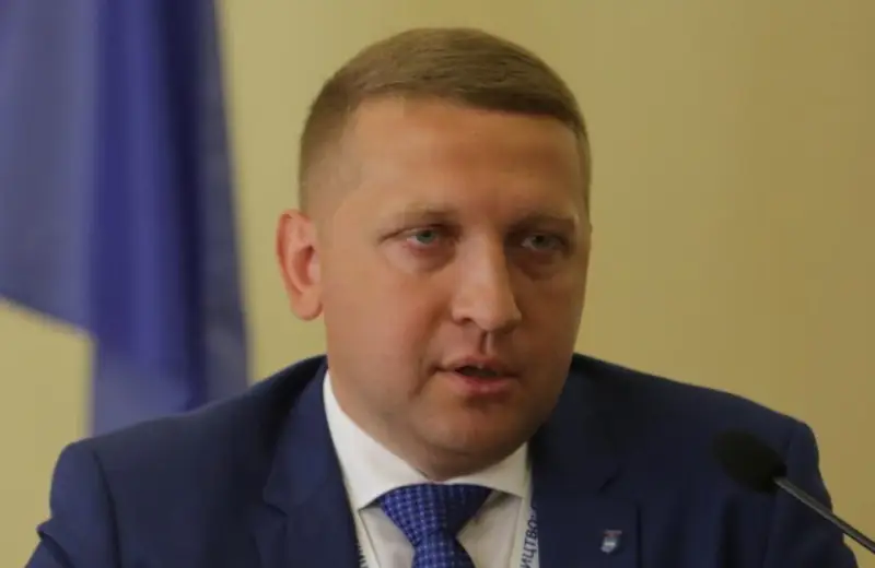 Мер Кременчука пішов у відпустку, але обіцяє час від часу з’являтися на роботі