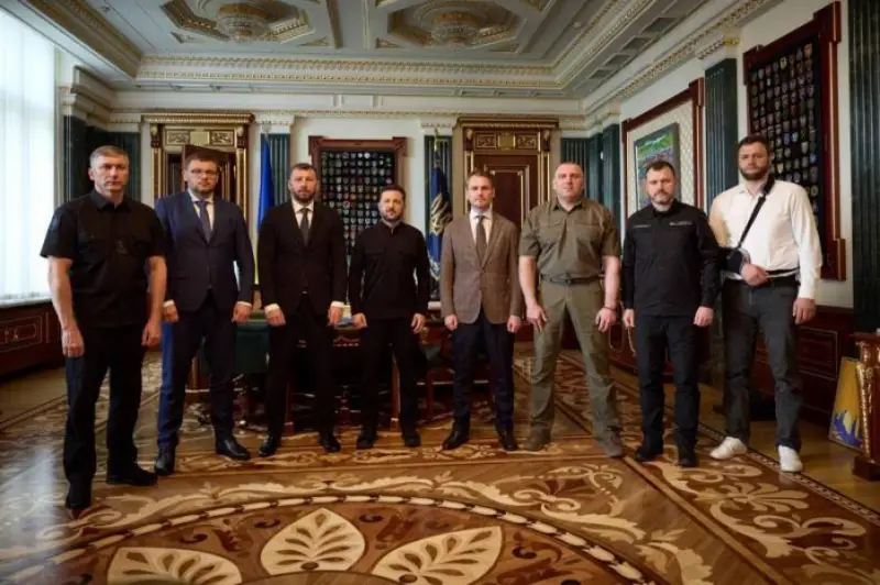 Зеленський зібрав силовиків і антикорупційні органи: наступного тижня обіцяють конкретні кроки